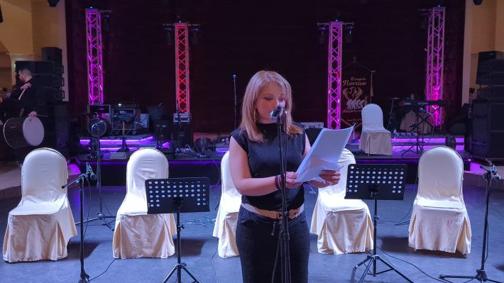 PXL_20251227_195651924